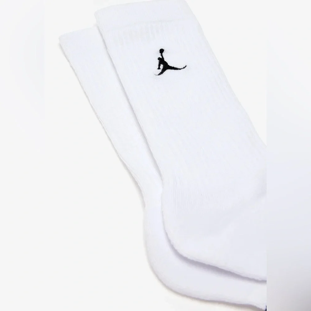 NEW Nike Air Jordan Dri-fit Everyday Cushioned Crew Socks 6 Pairs White